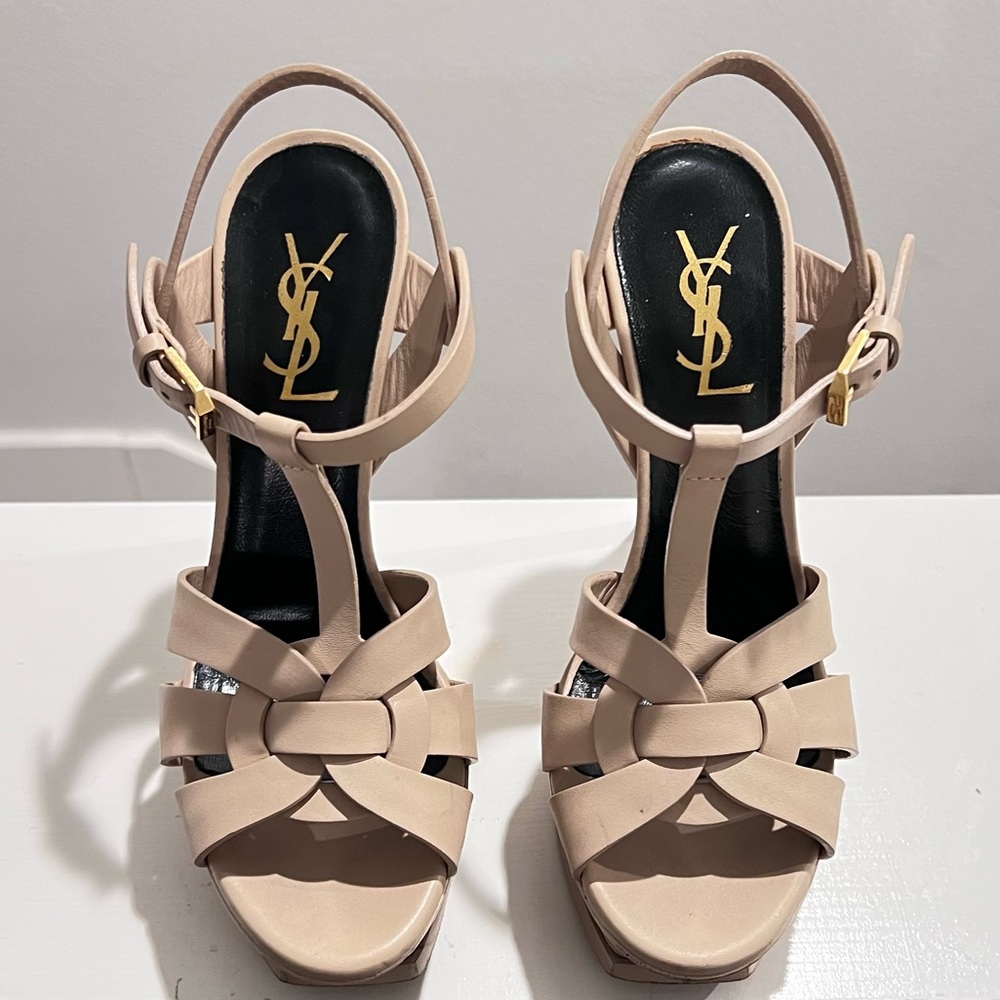 Yves Saint Laurent Beige Heels